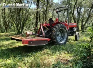 Défrichement défrichement à Sussargues avec tracteur, david nottin, travaux pour commune et particulier, entreprise à vauvert, Aimargues, saint Bres, Castelnau